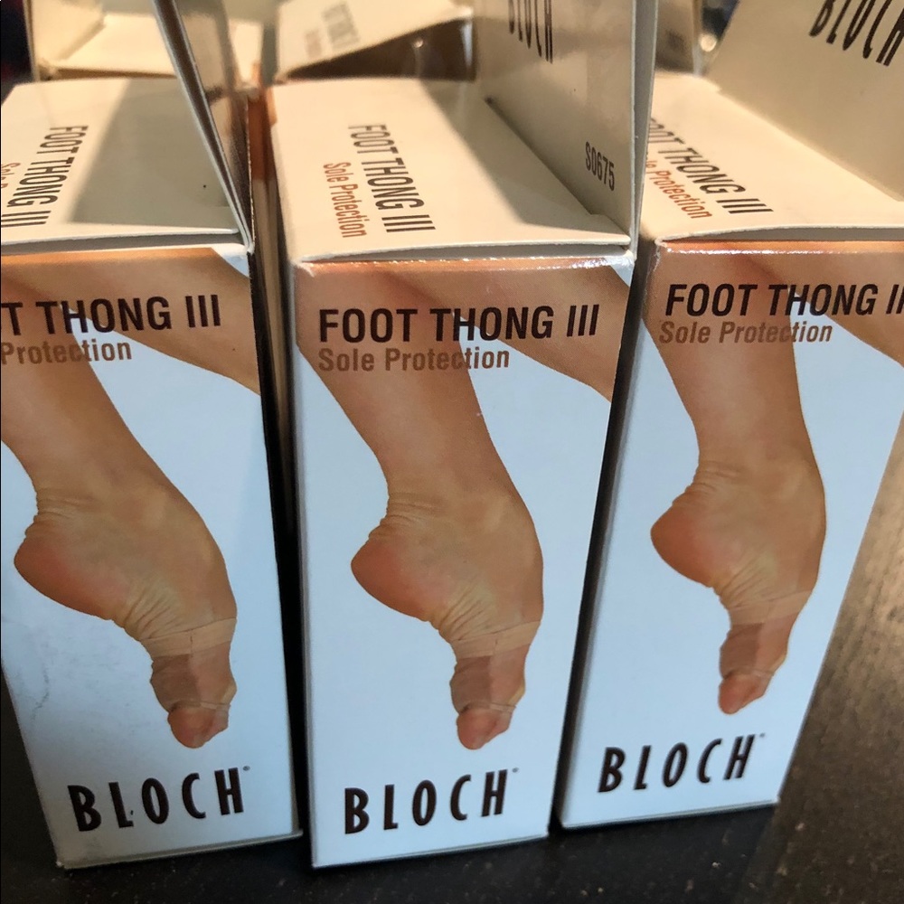 Bloch Foot Thong NIB